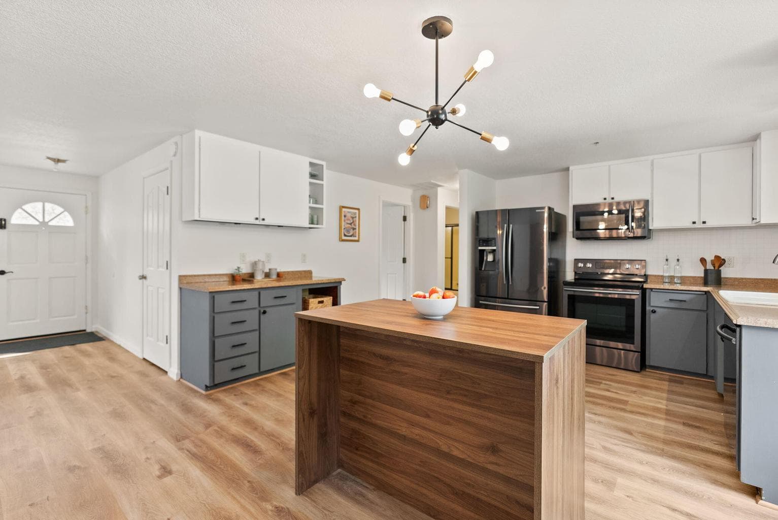 Open Kitchen 2858 NE Canyon Park Drive Midtown Bend