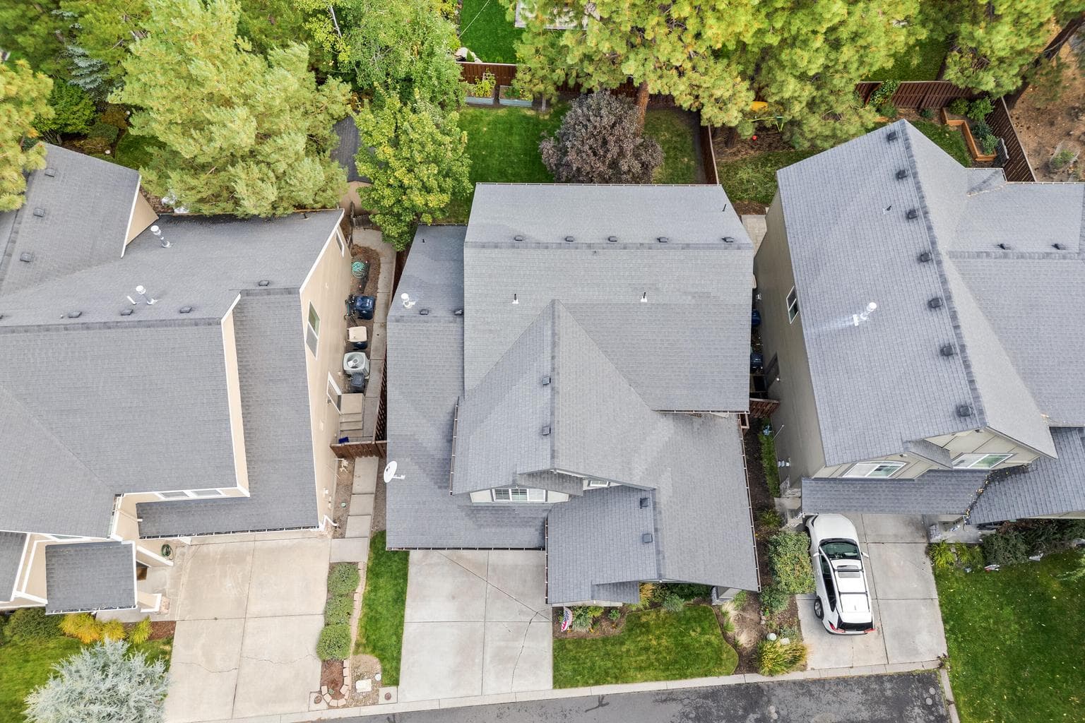 Photo of 61050 Snowbrush Drive 37 of 44