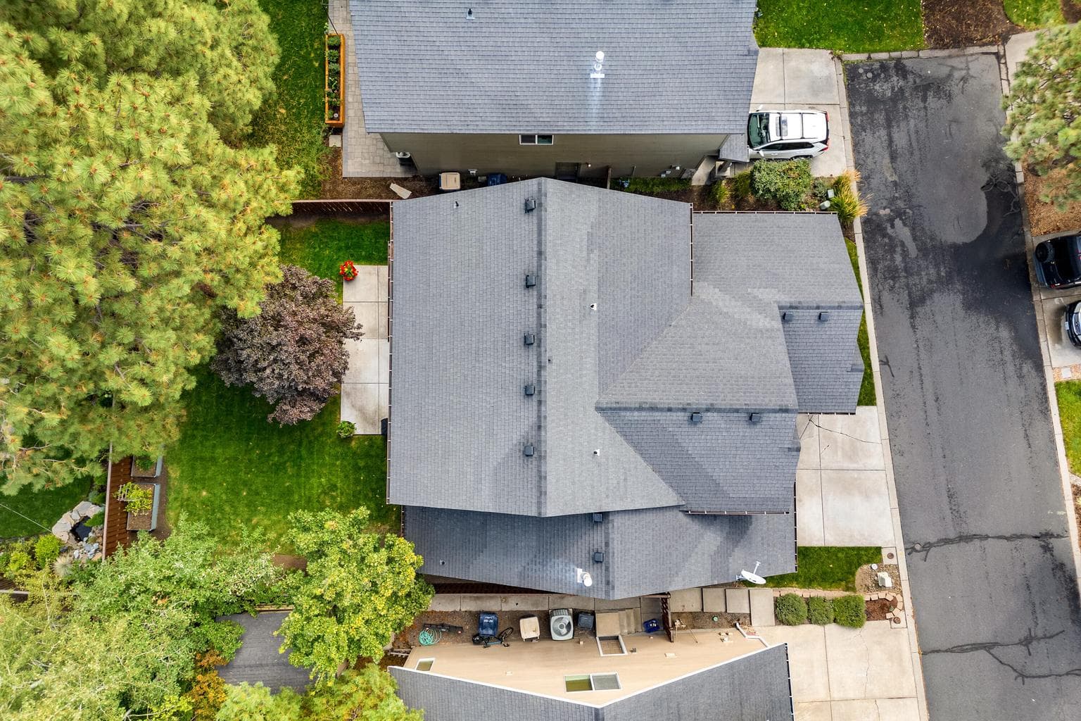 Photo of 61050 Snowbrush Drive 38 of 44