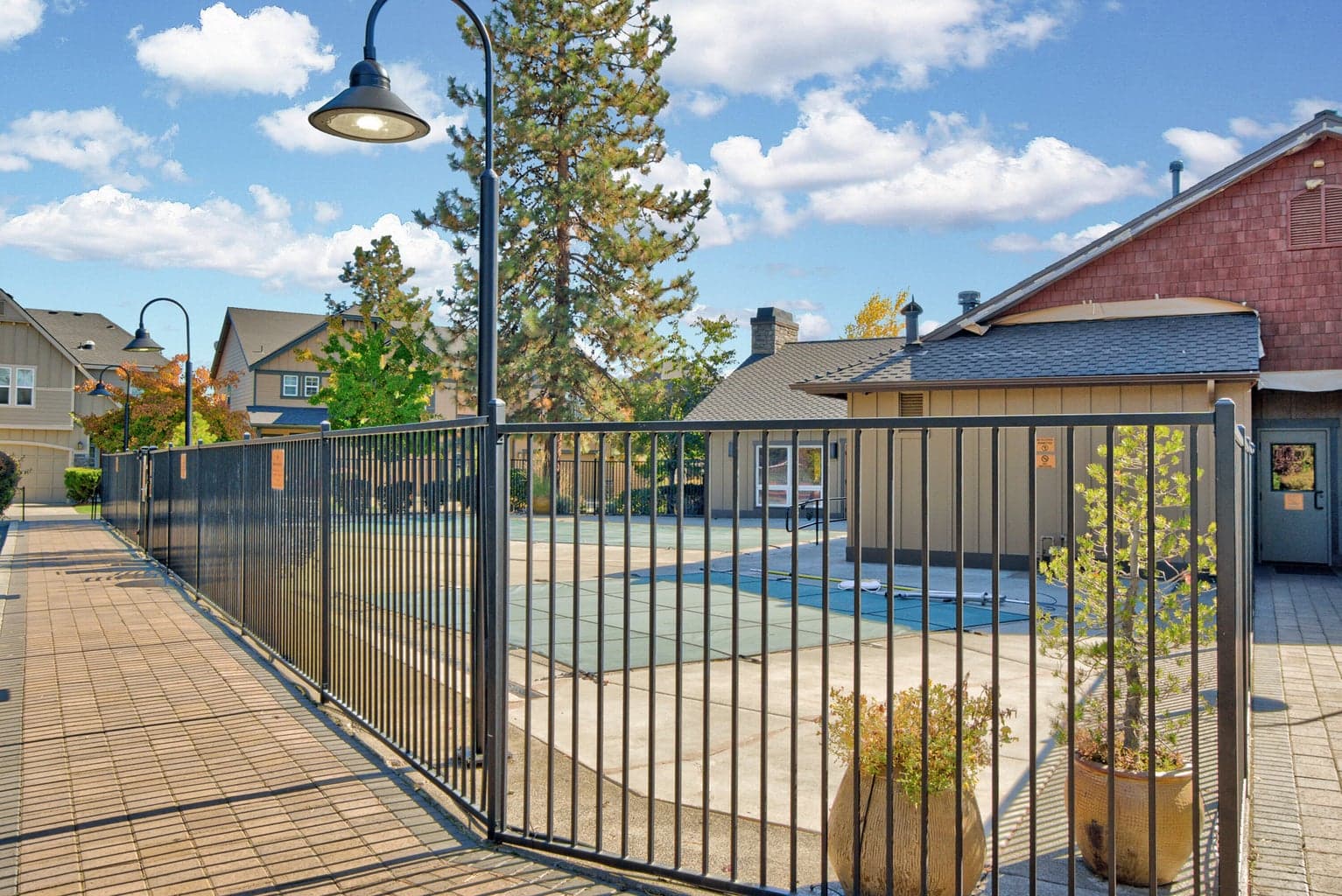 Photo of 61050 Snowbrush Drive 40 of 44
