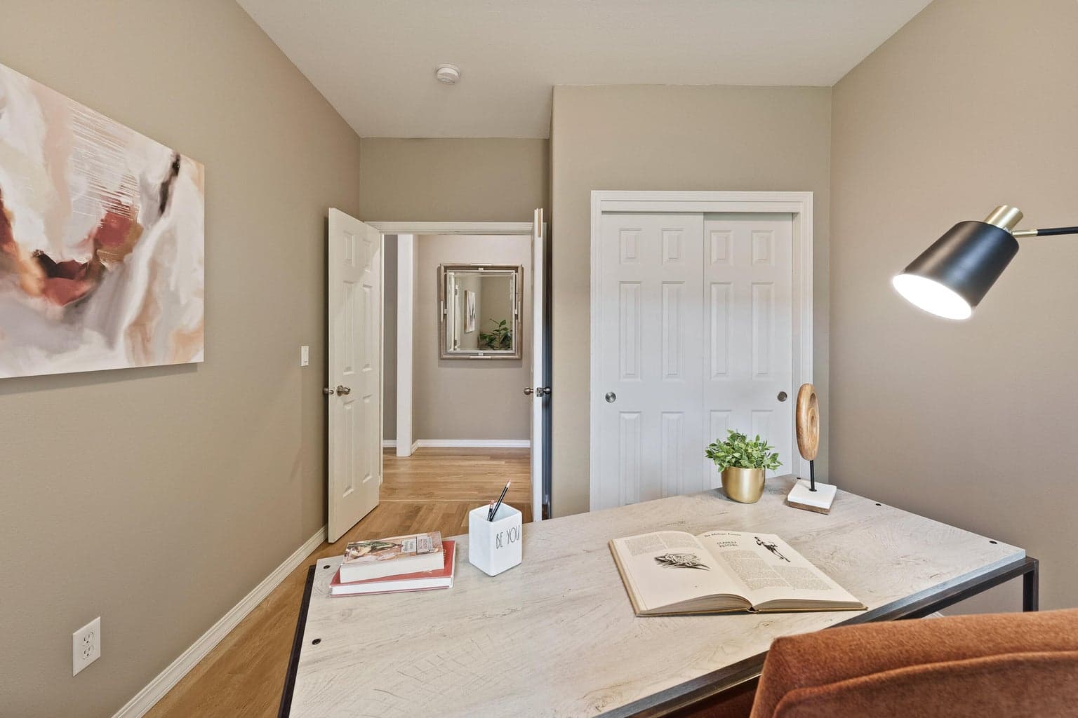 Photo of 61050 Snowbrush Drive 19 of 44