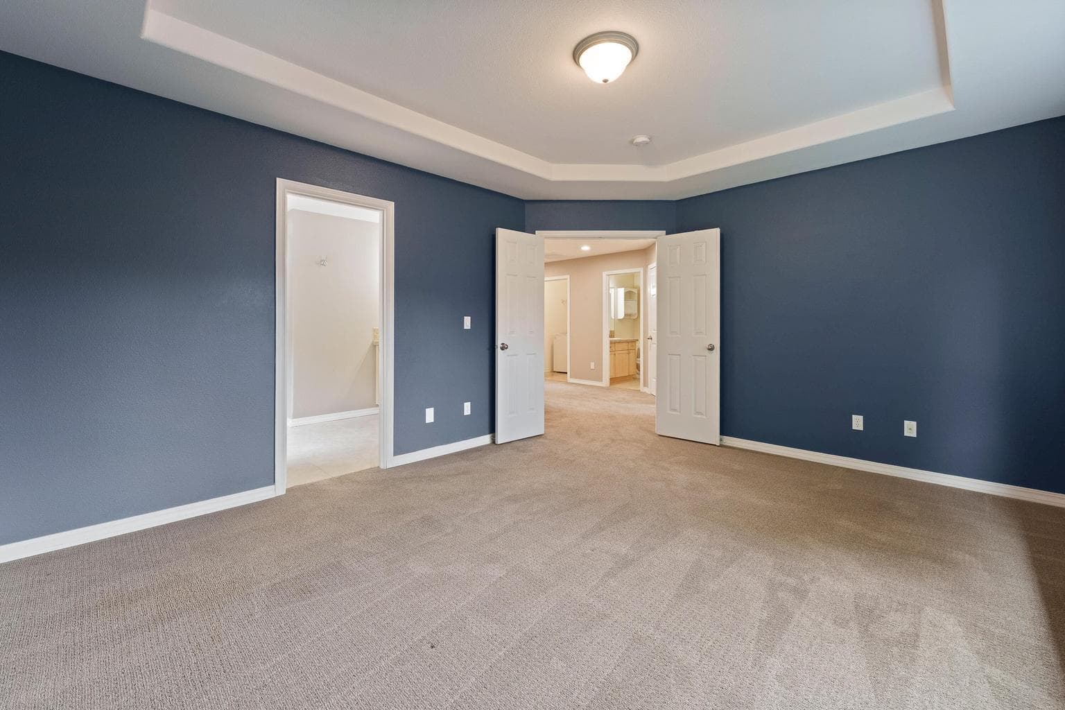 Photo of 61050 Snowbrush Drive 25 of 44