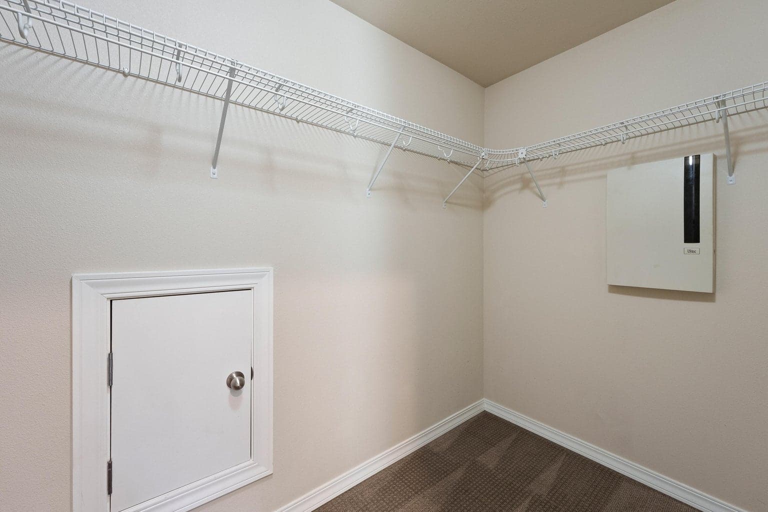Photo of 61050 Snowbrush Drive 27 of 44