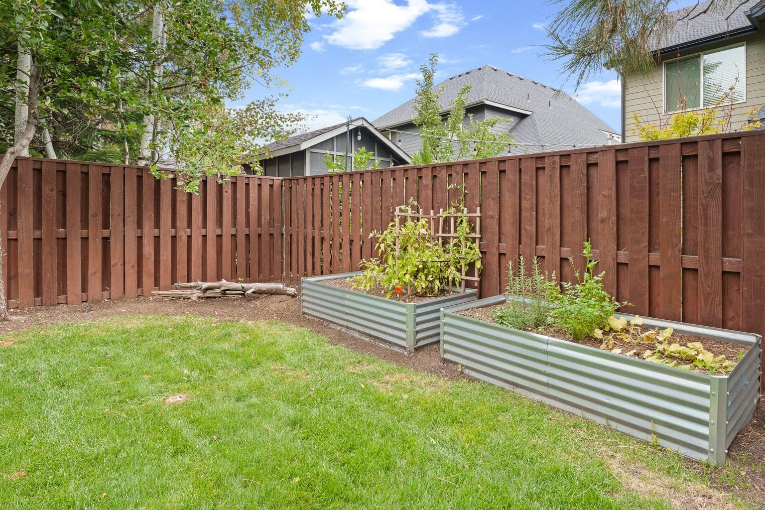 Photo of 61050 Snowbrush Drive 33 of 44
