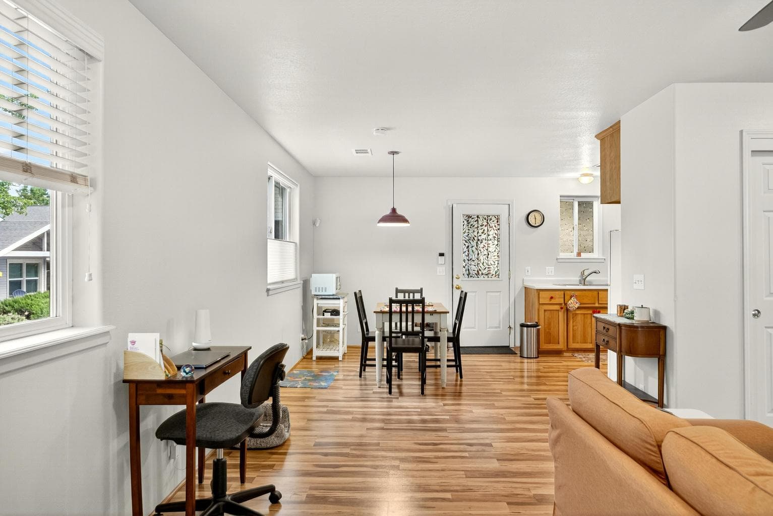 Photo of 794 Park 4 of 28