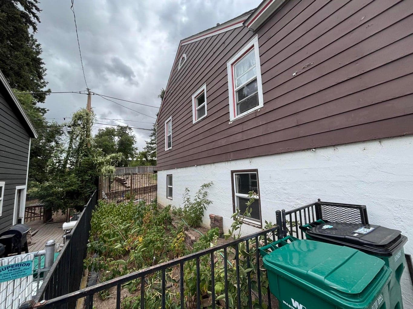 Photo of 636 Roseway 5 of 34