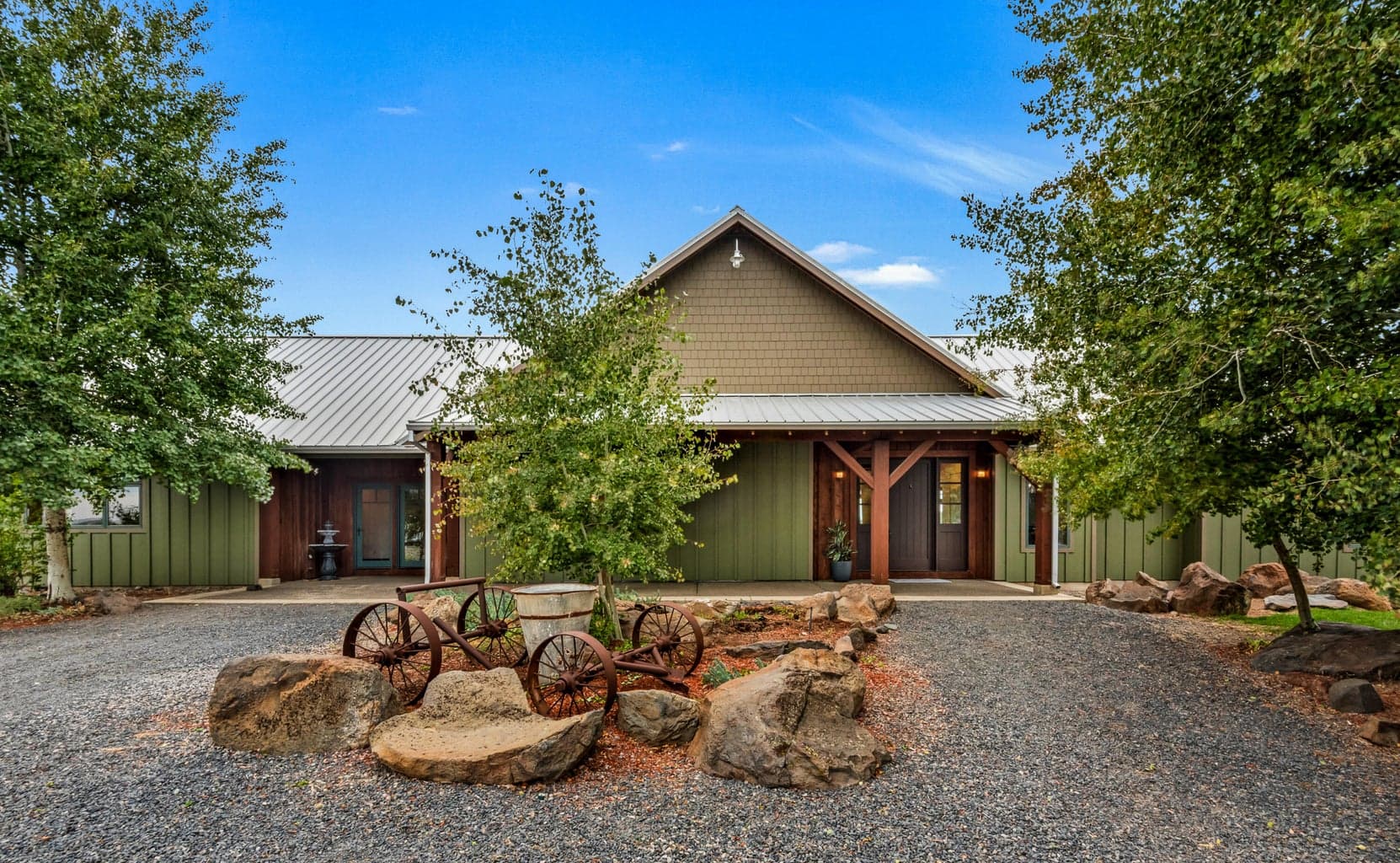 Photo of 66240 White Rock 4 of 53