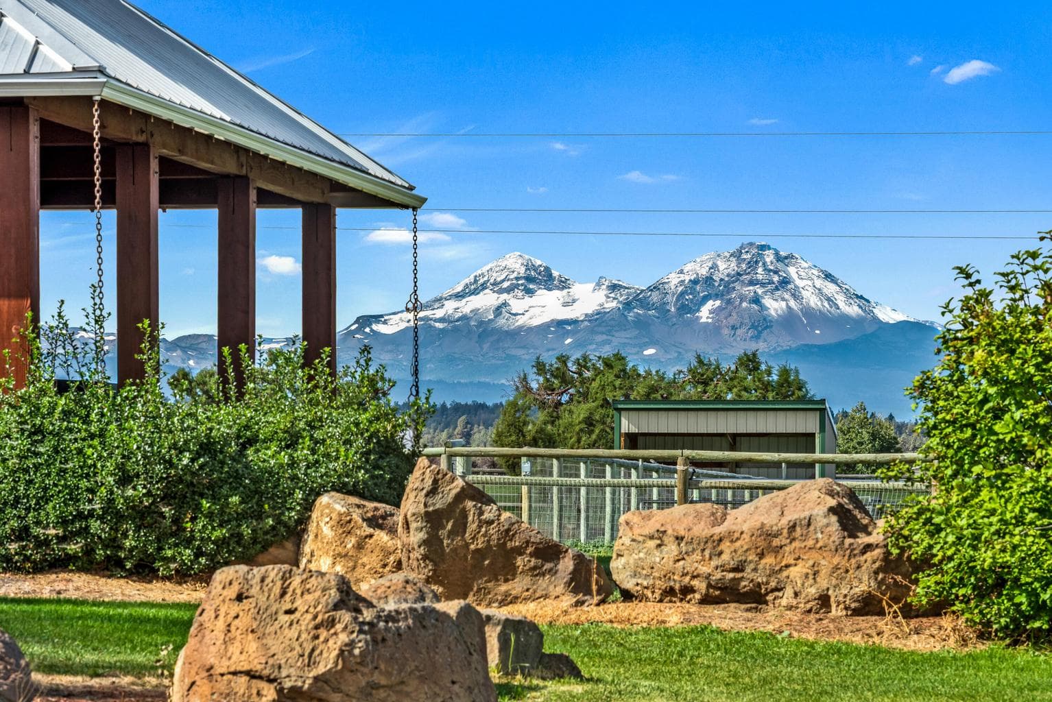 Photo of 66240 White Rock 5 of 53
