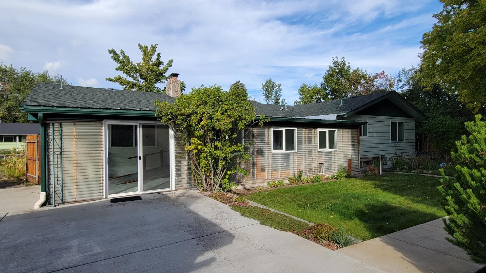 Photo of 320 SW Beaver Street 31 of 32