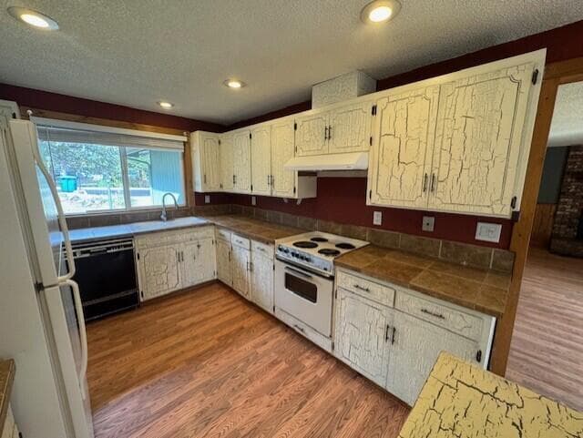 Photo of 1737 Wells Acres 5 of 22