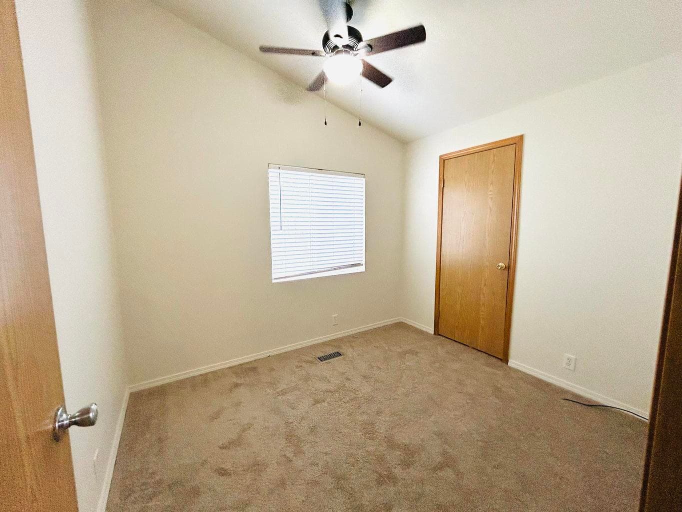 Photo of 1575 NE Lisa Court 11 of 15