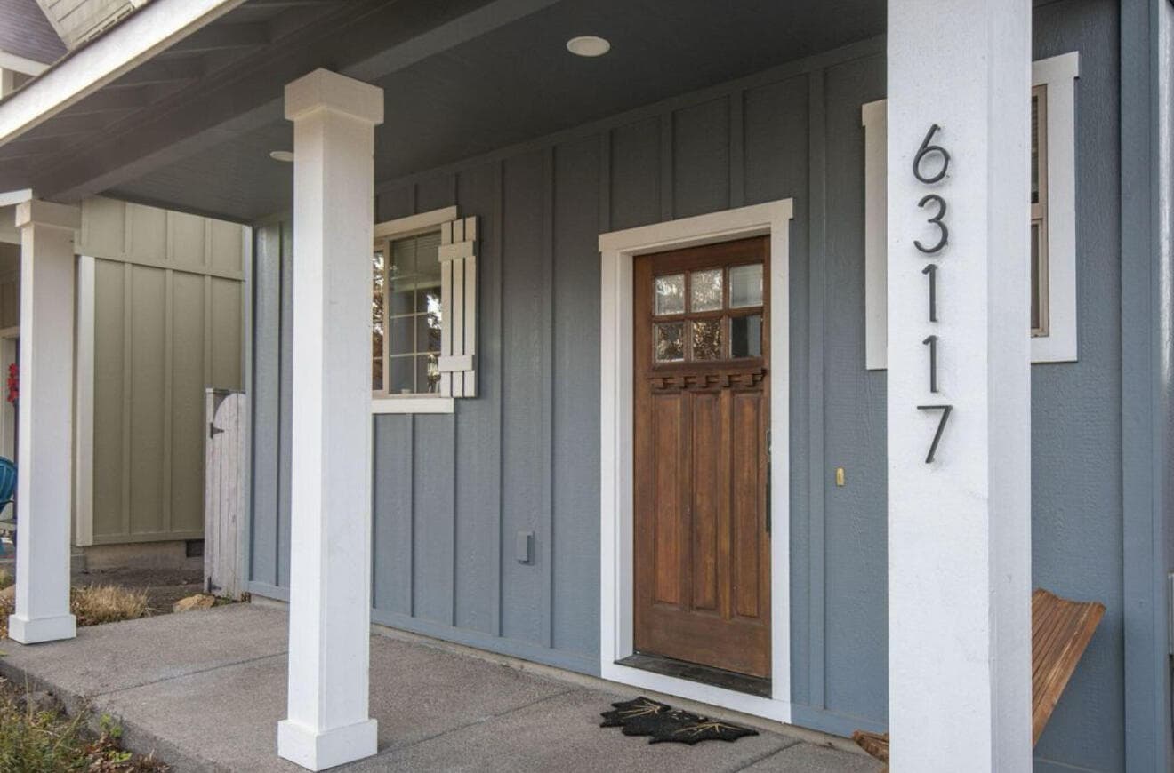 Photo of 63117 De Haviland 2 of 18