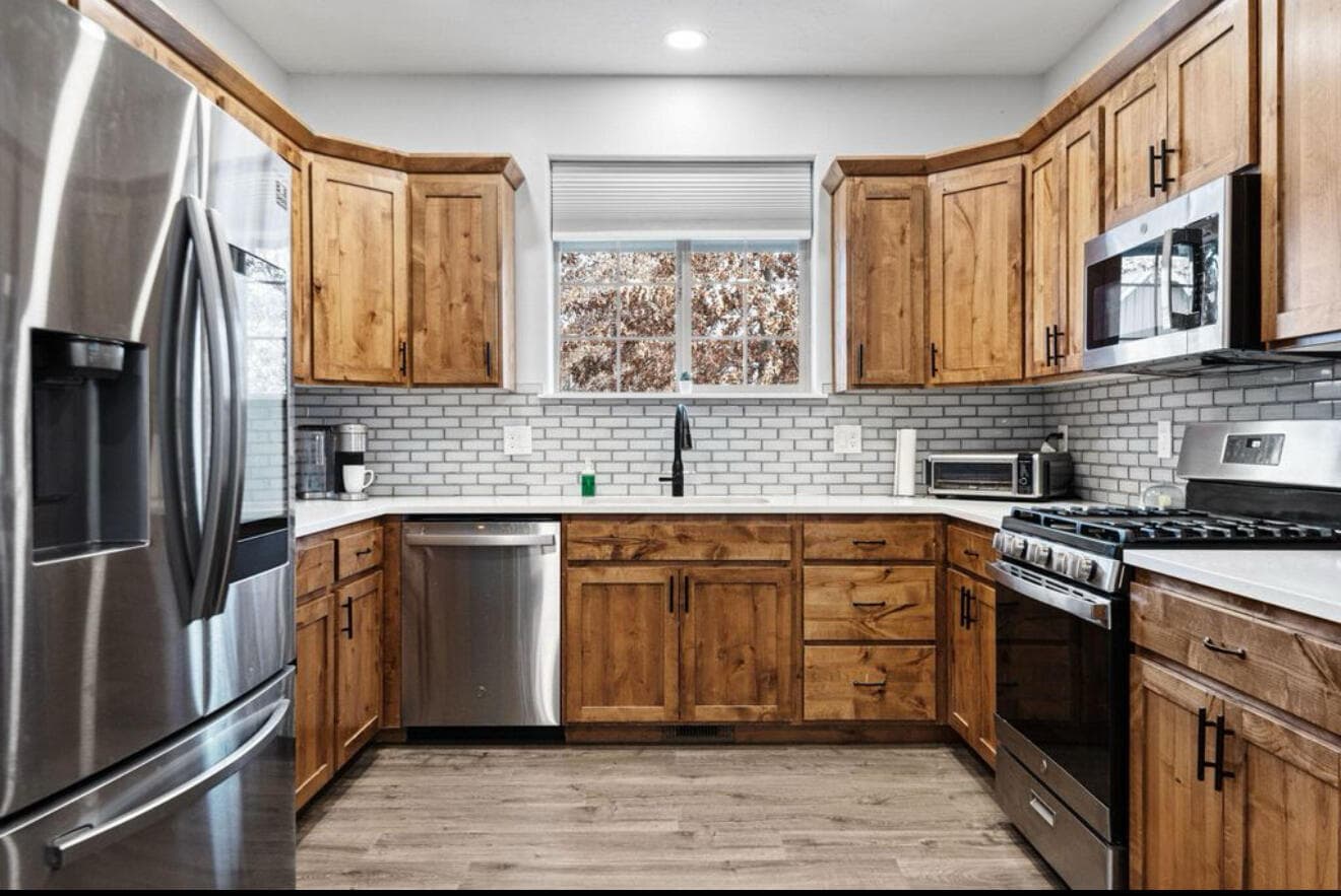 Photo of 63117 De Haviland Court 6 of 18