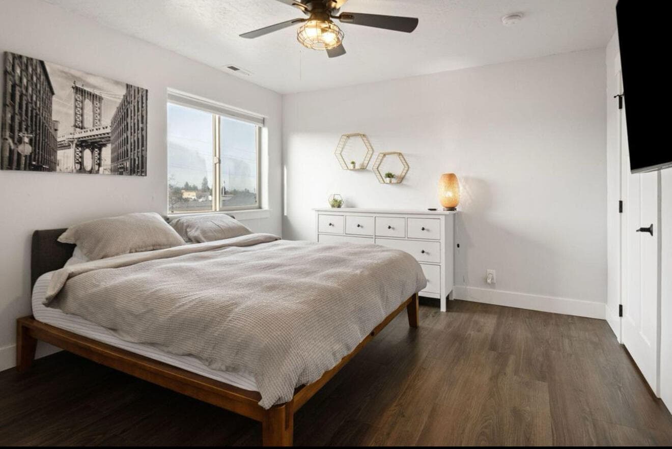 Photo of 63117 De Haviland Court 10 of 18