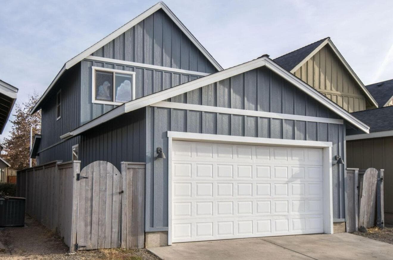 Photo of 63117 De Haviland Court 16 of 18