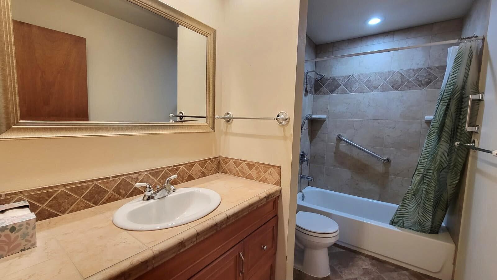 Photo of 320 SW Beaver Street 17 of 32