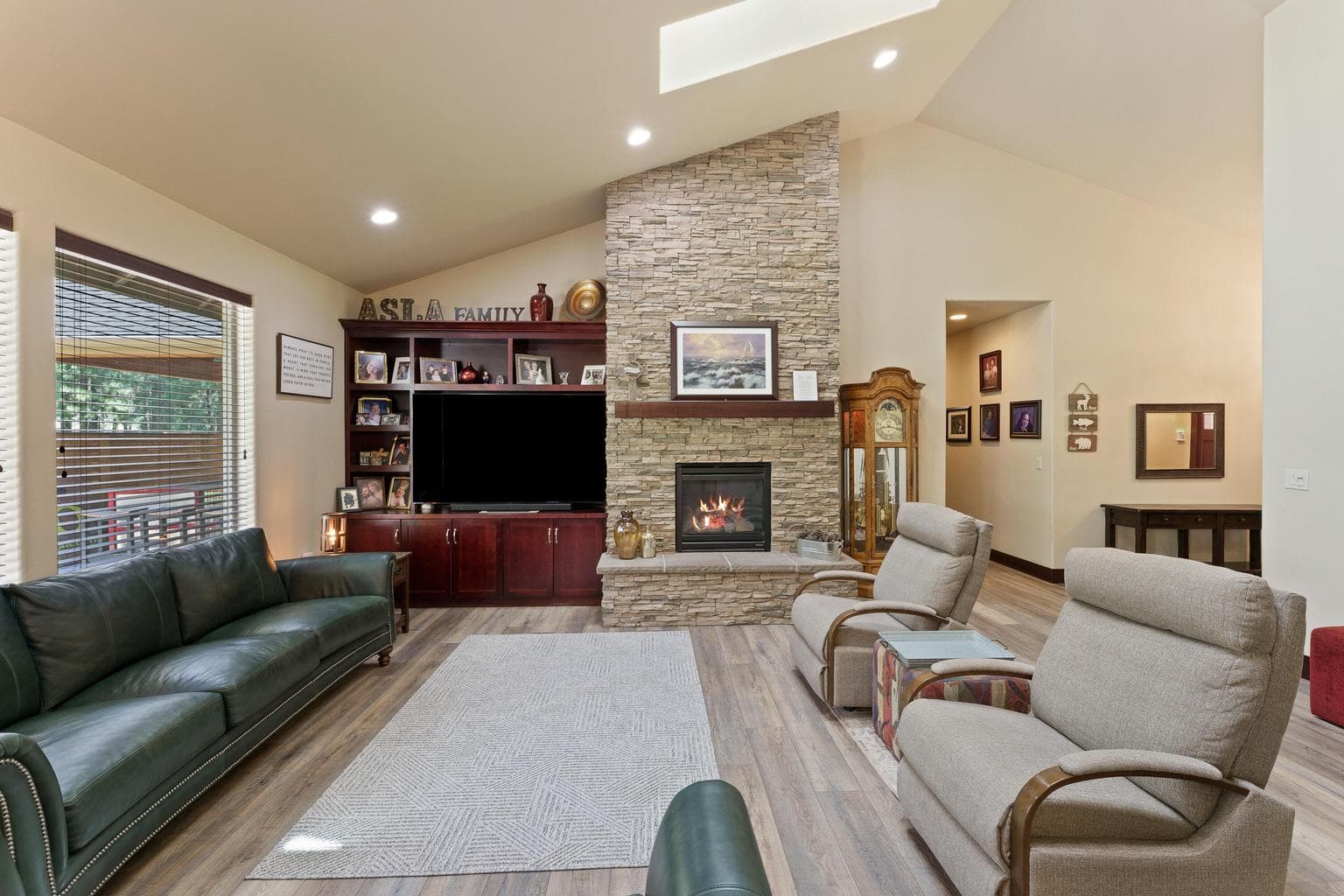 Photo of 17142 Norwalk Road 13 of 40