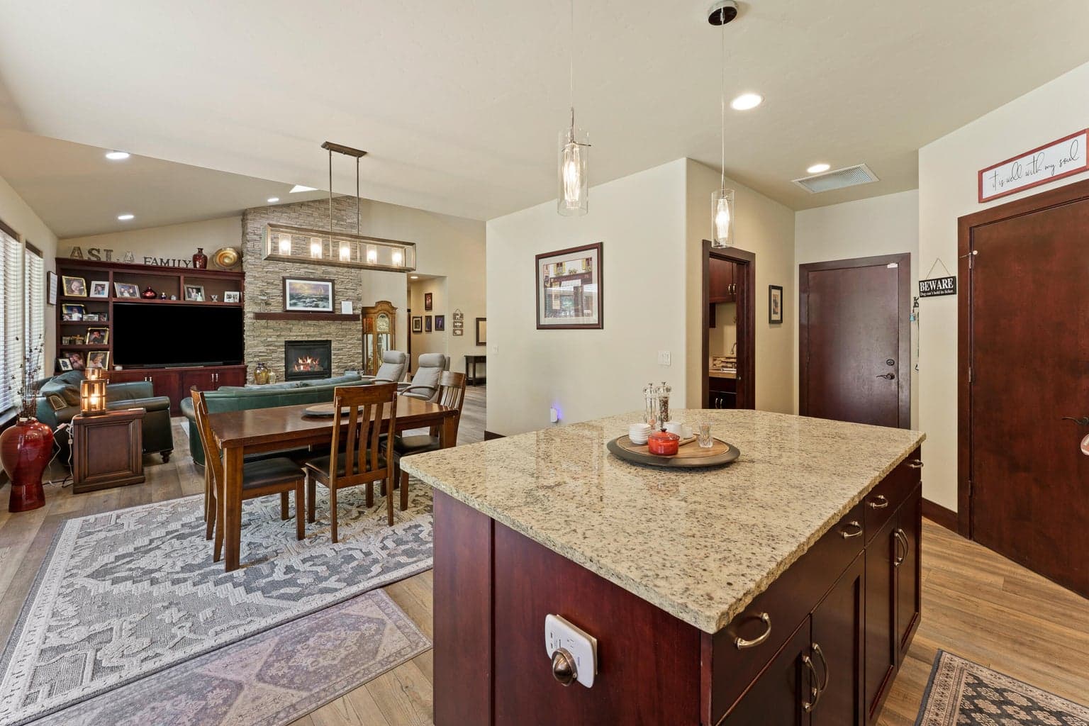Photo of 17142 Norwalk Road 19 of 40