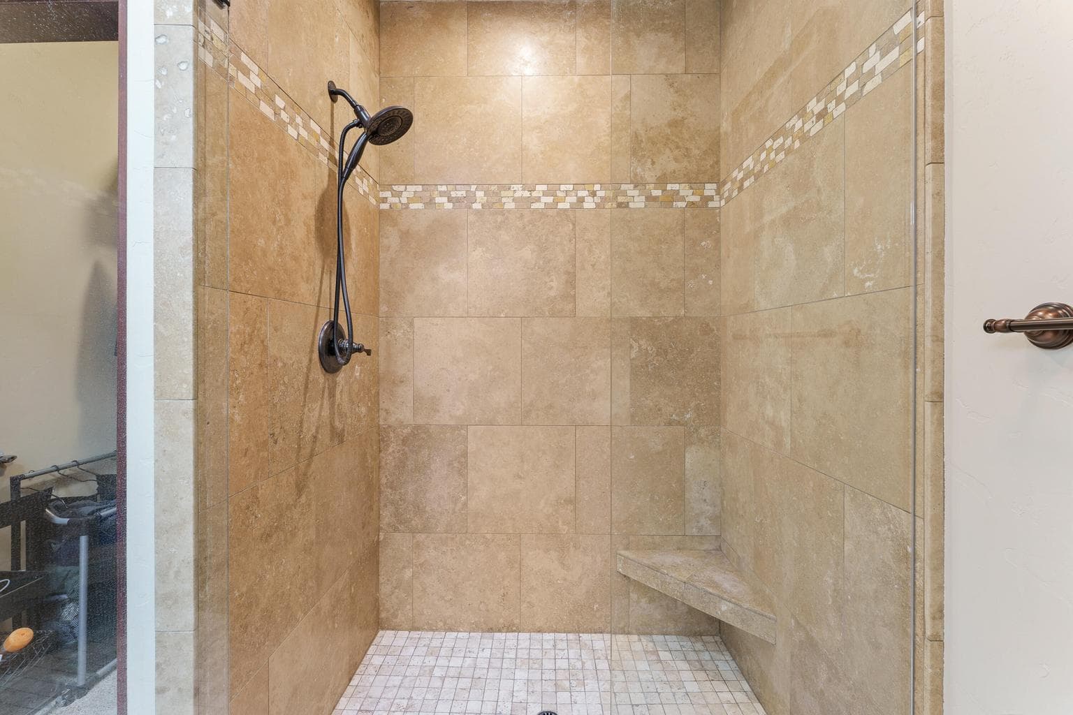 Photo of 17142 Norwalk Road 25 of 40