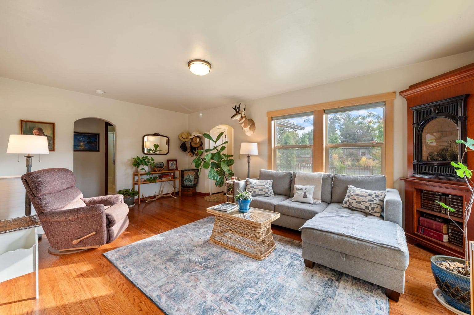 Photo of 555 14th 3 of 24