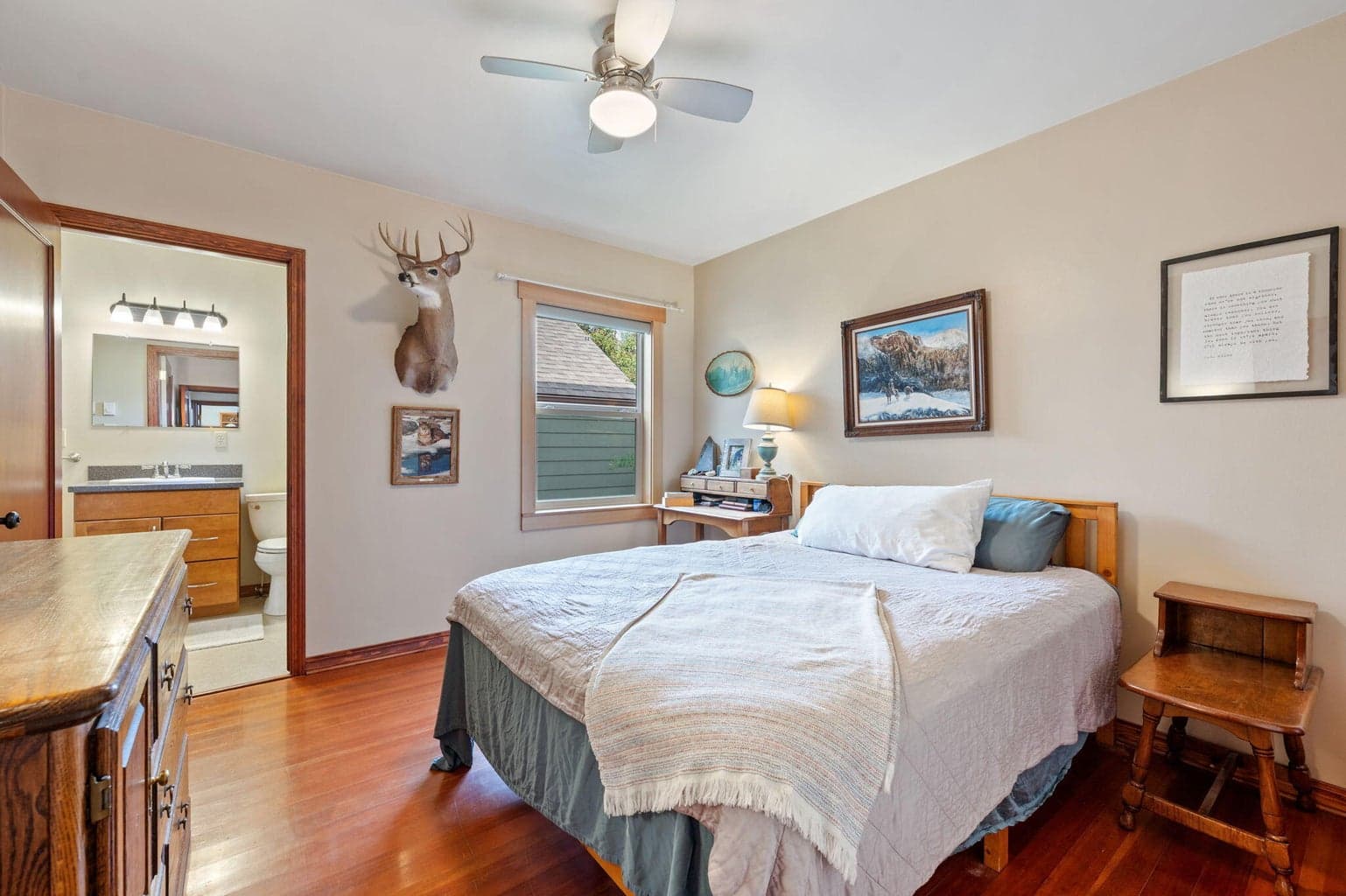 Photo of 555 SW 14th Street 9 of 24