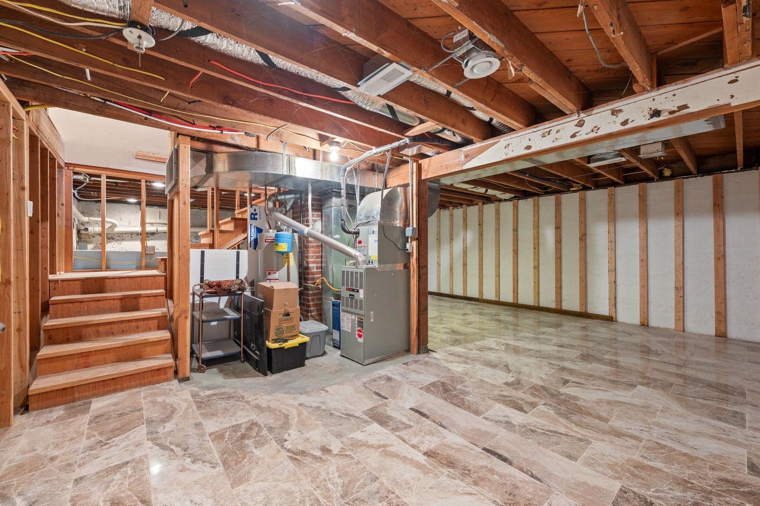 Photo of 555 SW 14th Street 14 of 24