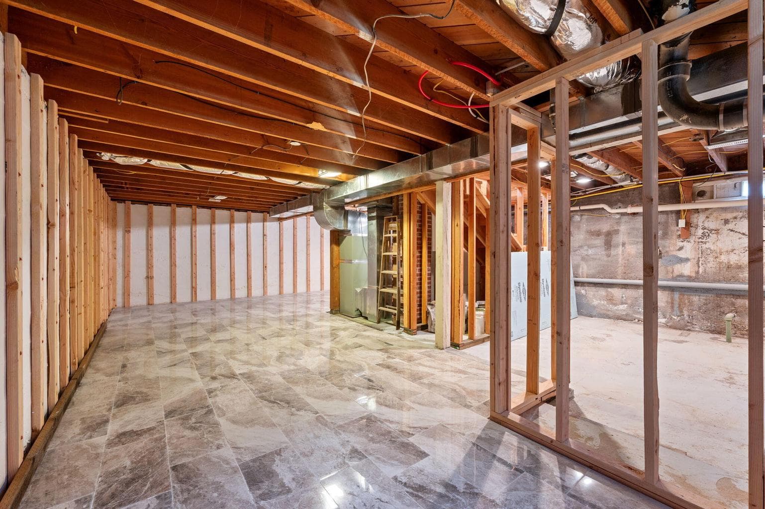 Photo of 555 SW 14th Street 16 of 24