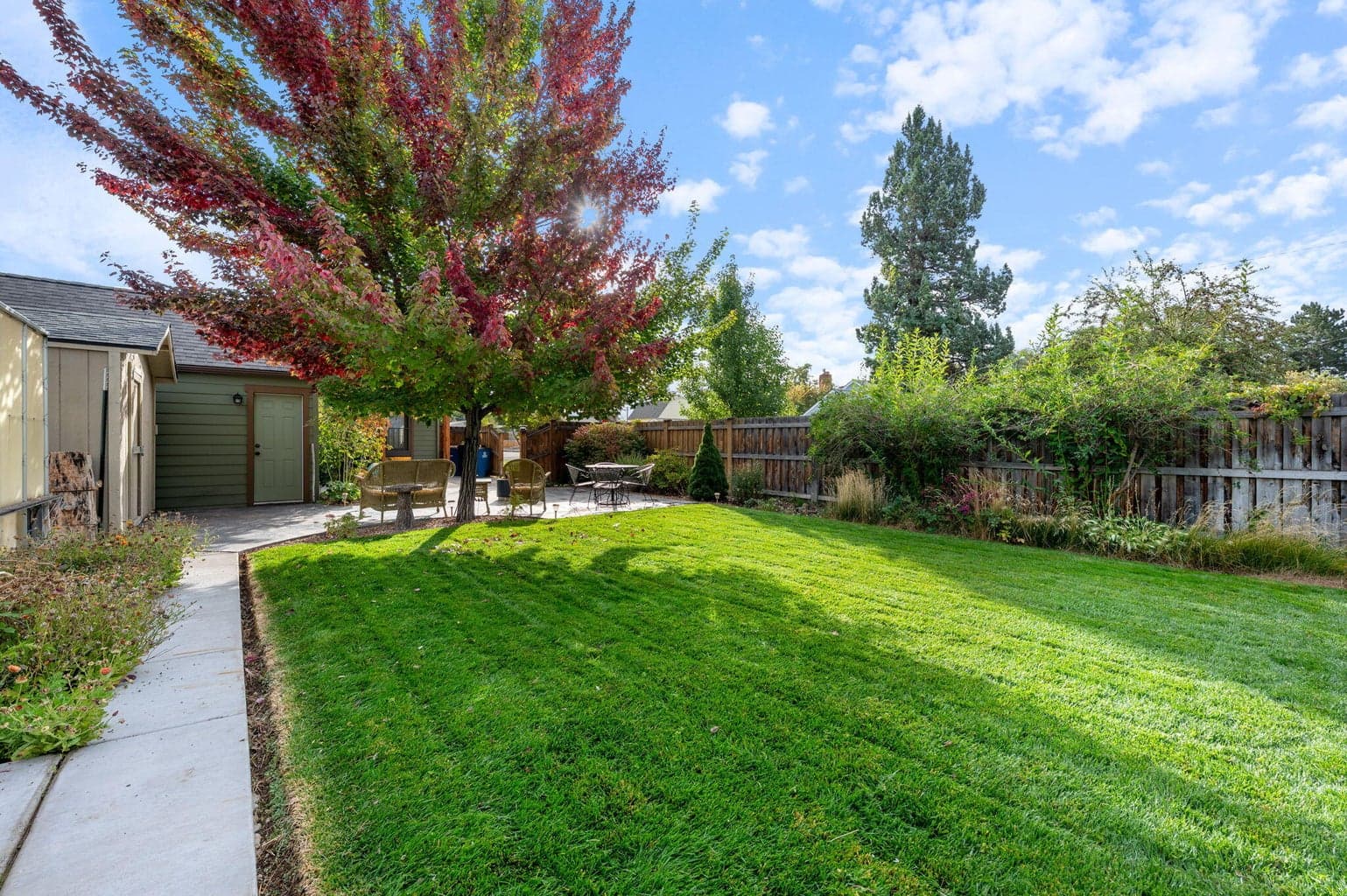 Photo of 555 SW 14th Street 21 of 24