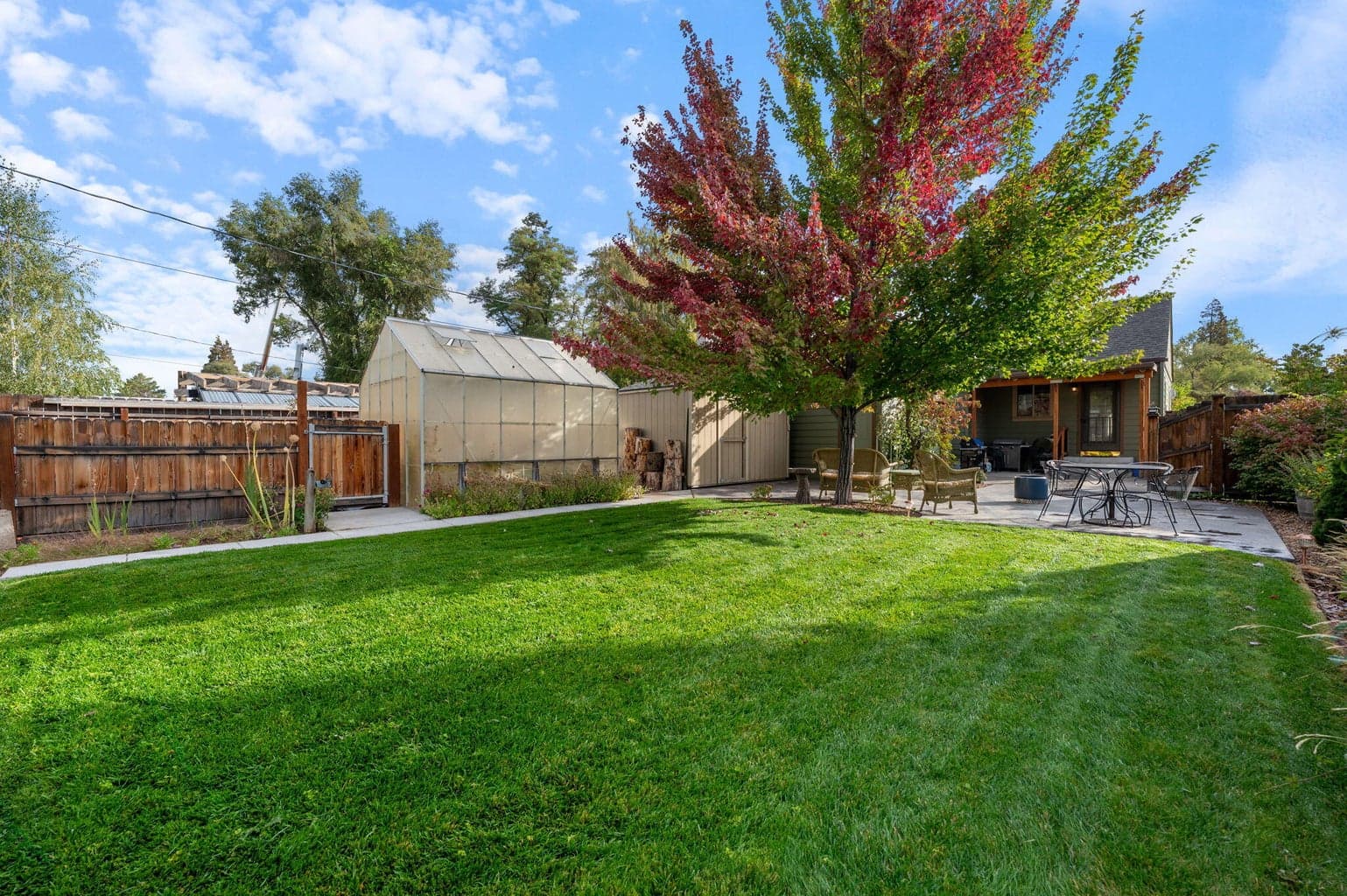 Photo of 555 SW 14th Street 22 of 24