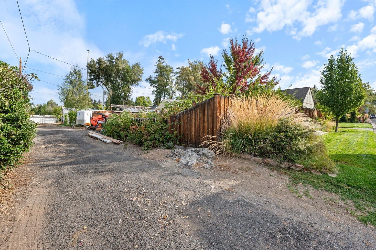 Photo of 555 SW 14th Street 23 of 24