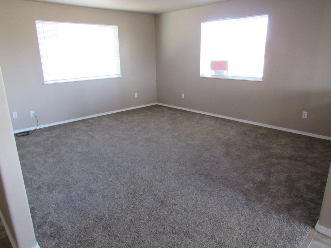 Photo of 495 NE Miller Street 11 of 19