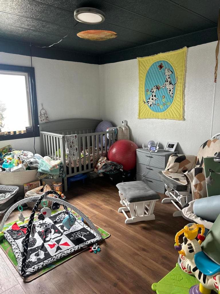 2nd bedroom