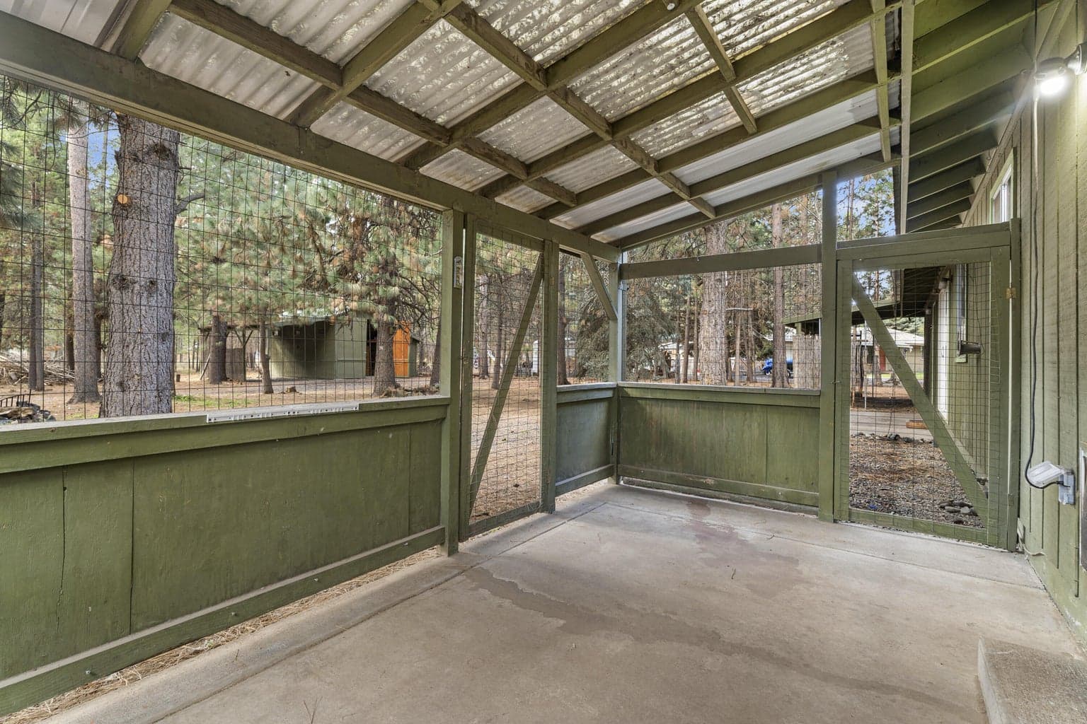Photo of 15969 Green Forest Road 17 of 25