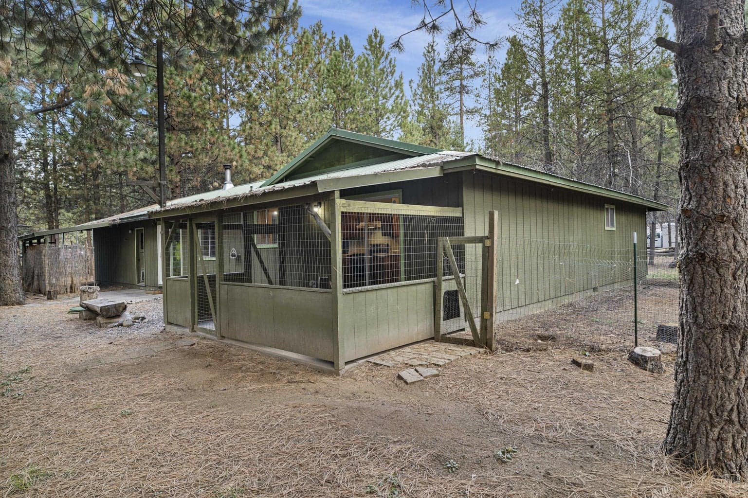 Photo of 15969 Green Forest Road 22 of 25