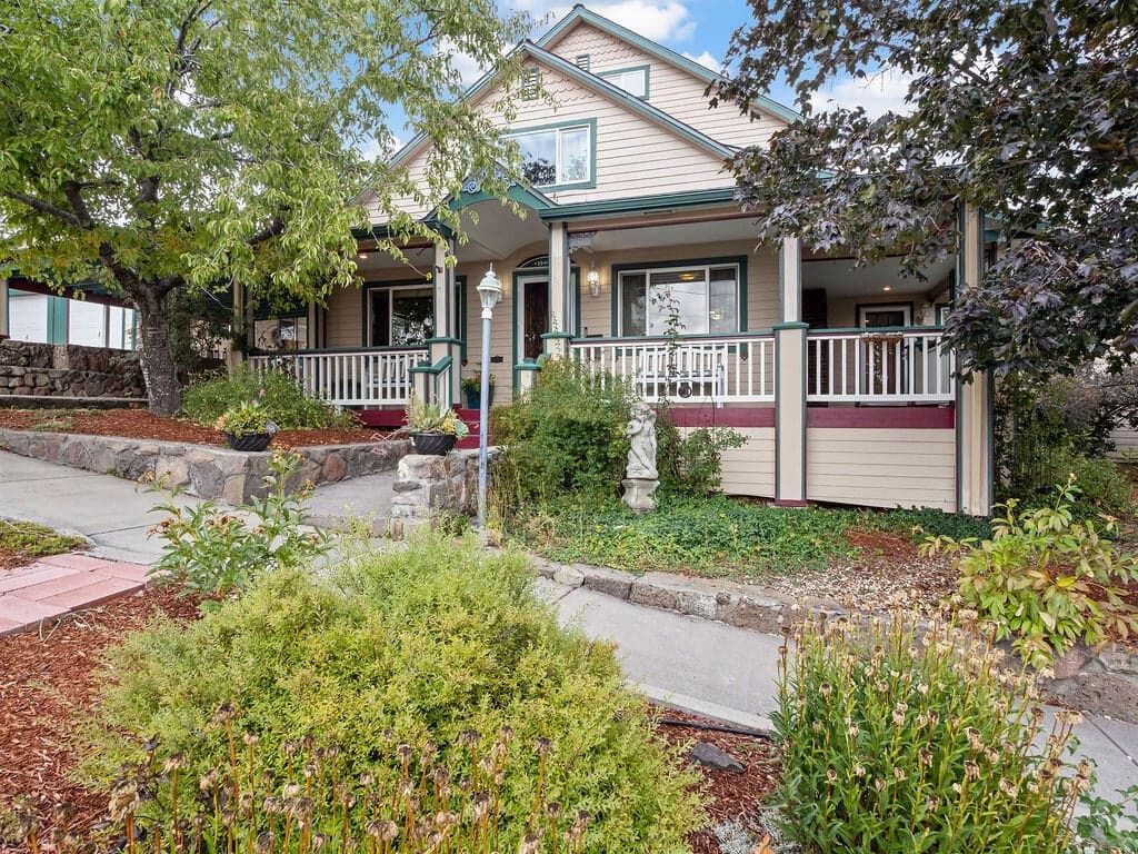 328 Grant