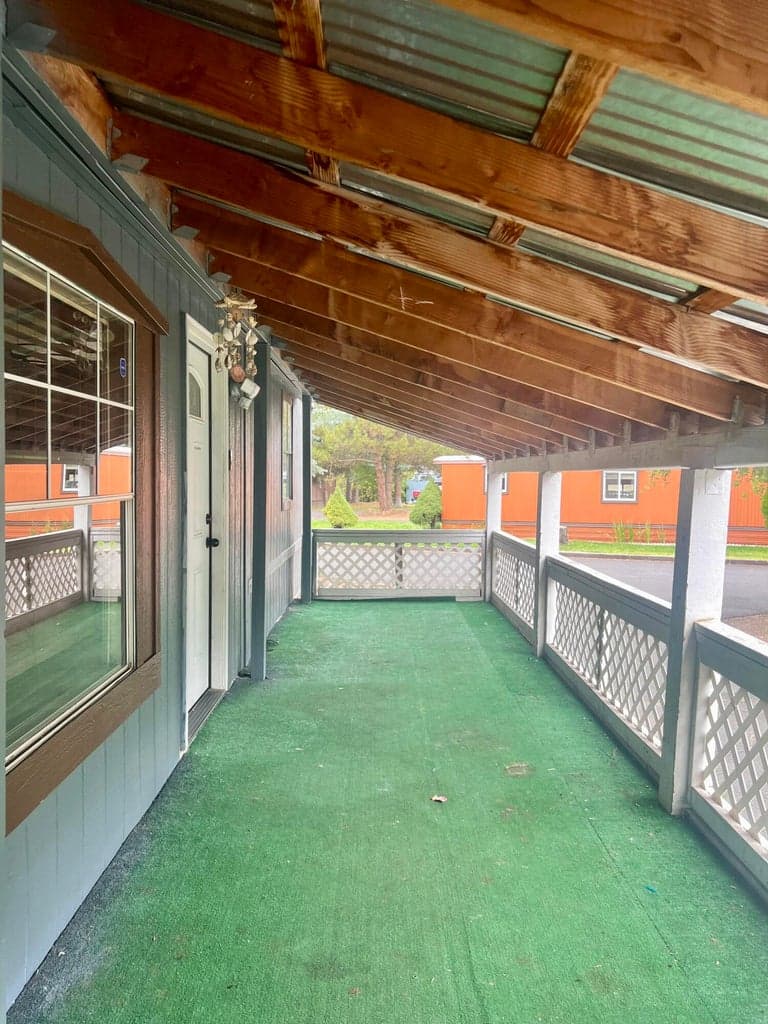Photo of 61445 SE 27th Street 10 of 24