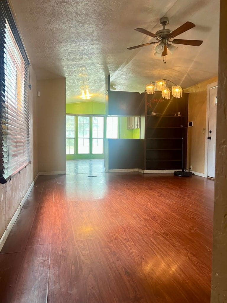Photo of 61445 SE 27th Street 11 of 24
