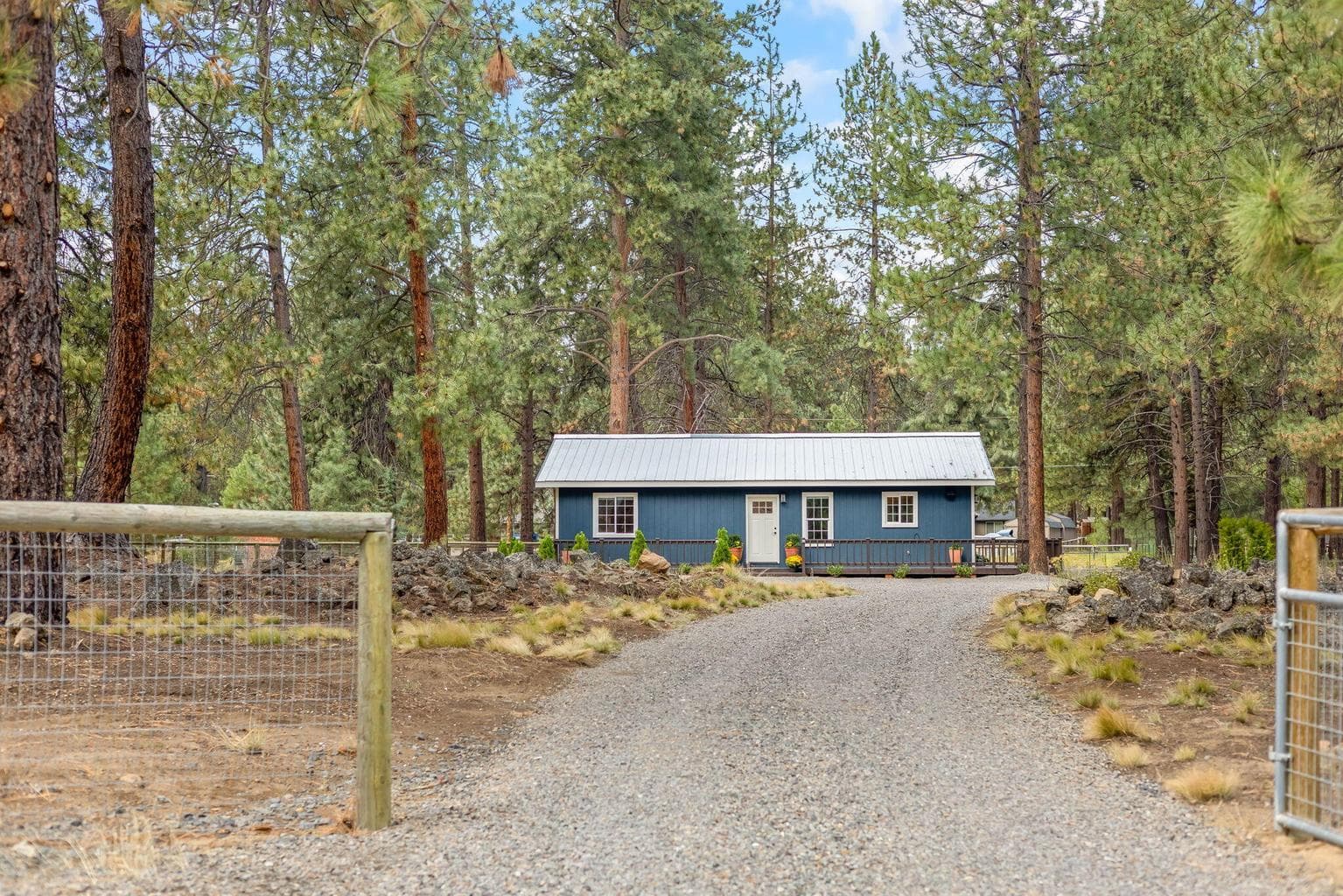 Photo of 60061 Navajo Road 29 of 37