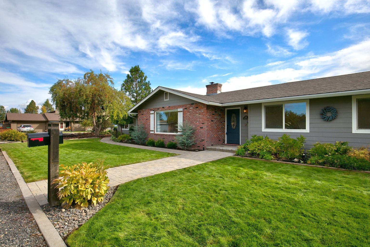 Photo of 198 NE Marmot Lane 6 of 39