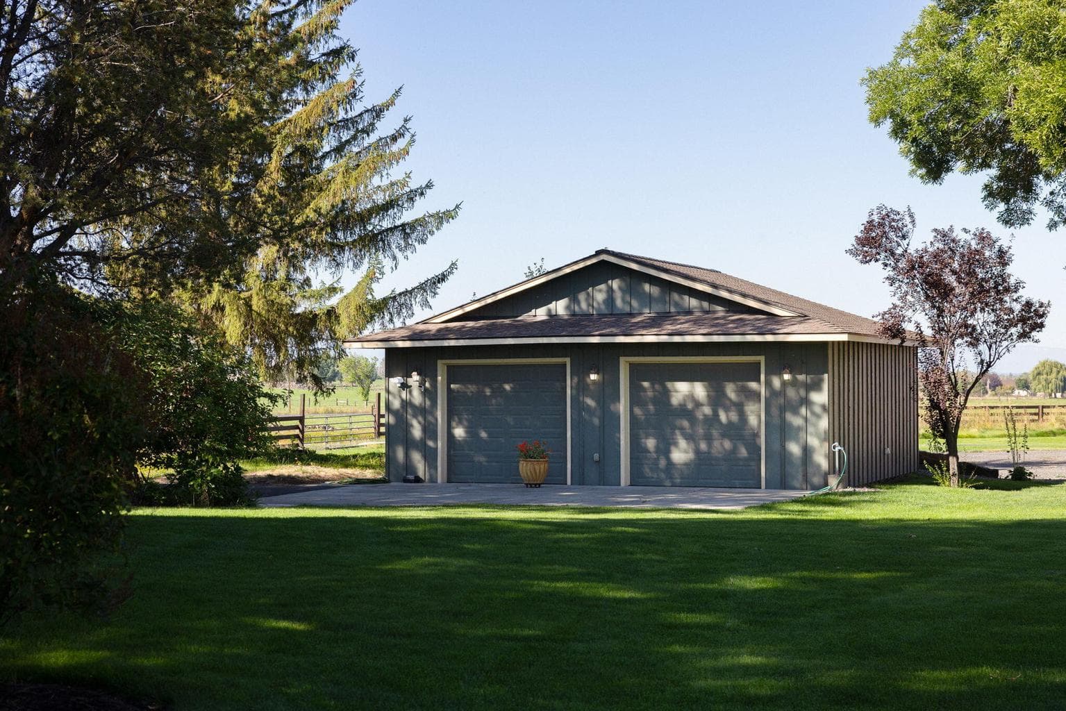 detached garage 30x30 double car