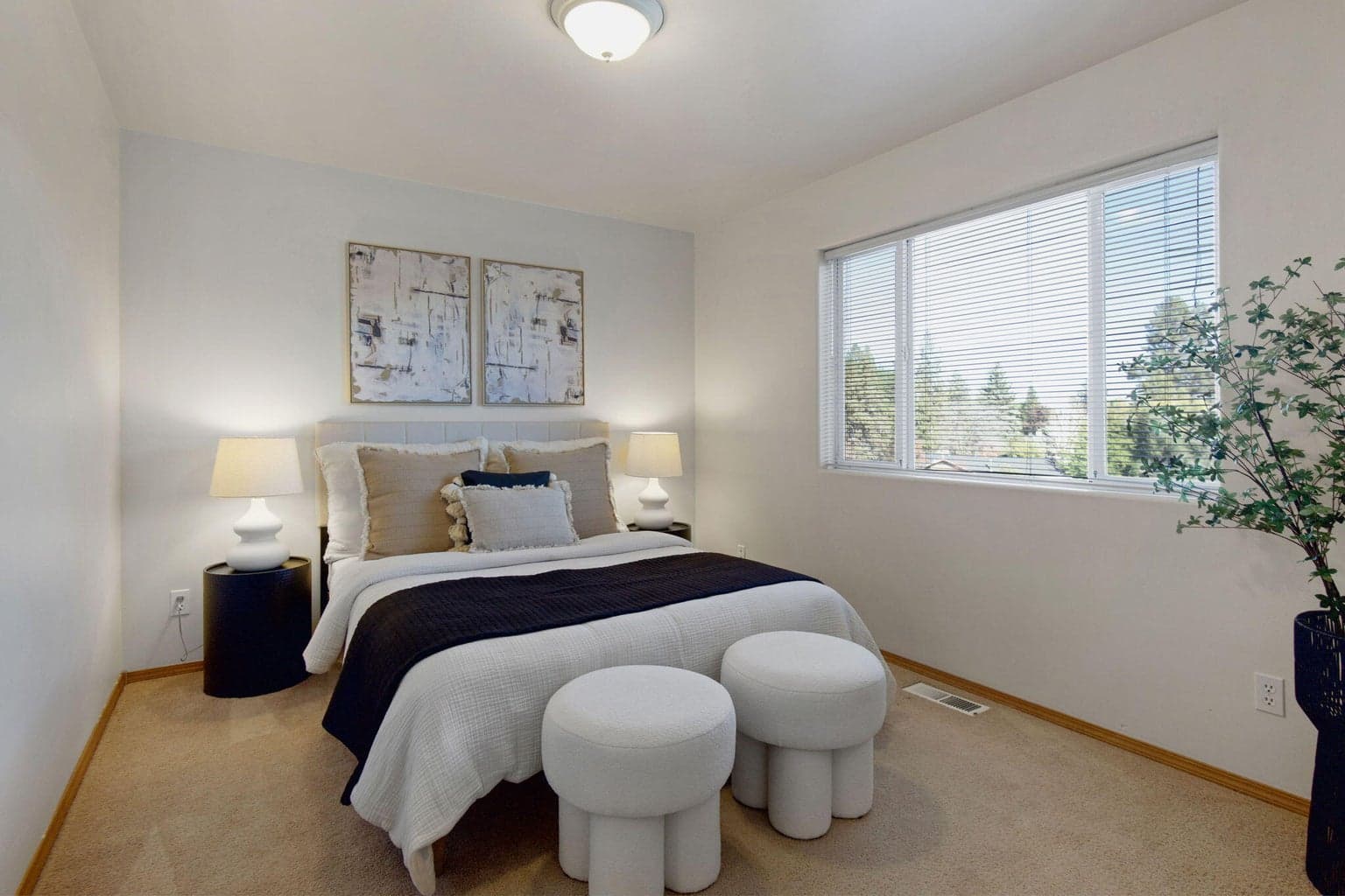 Photo of 1473 NE Mable Court 9 of 25
