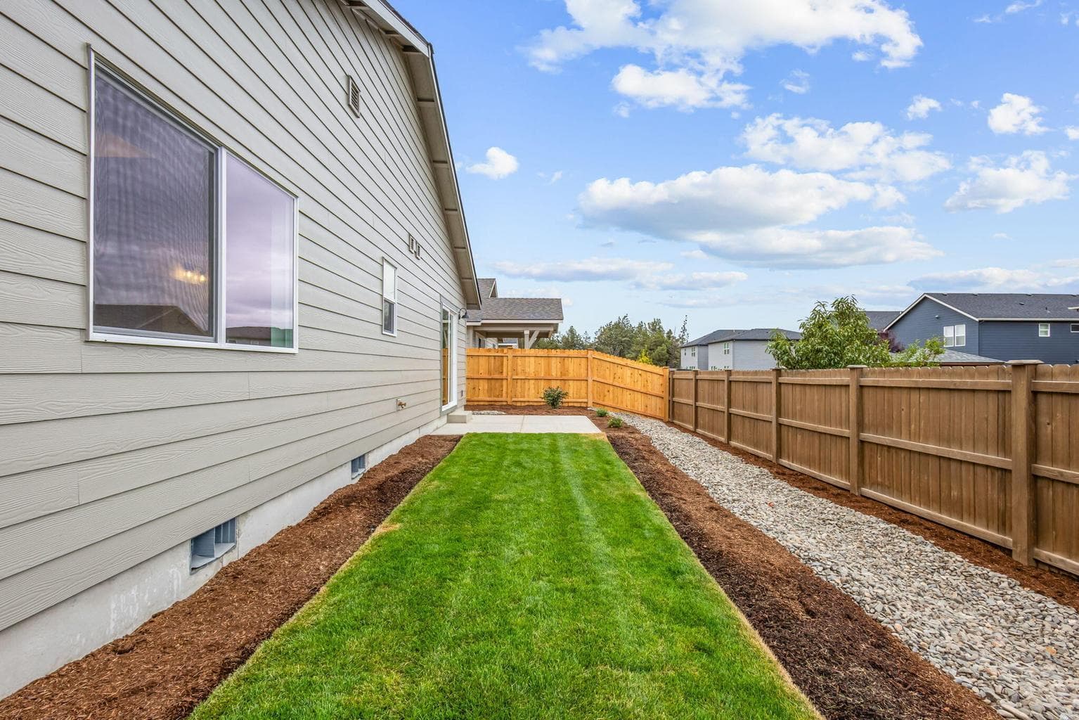 Photo of 1178 NW Varnish Avenue 23 of 24