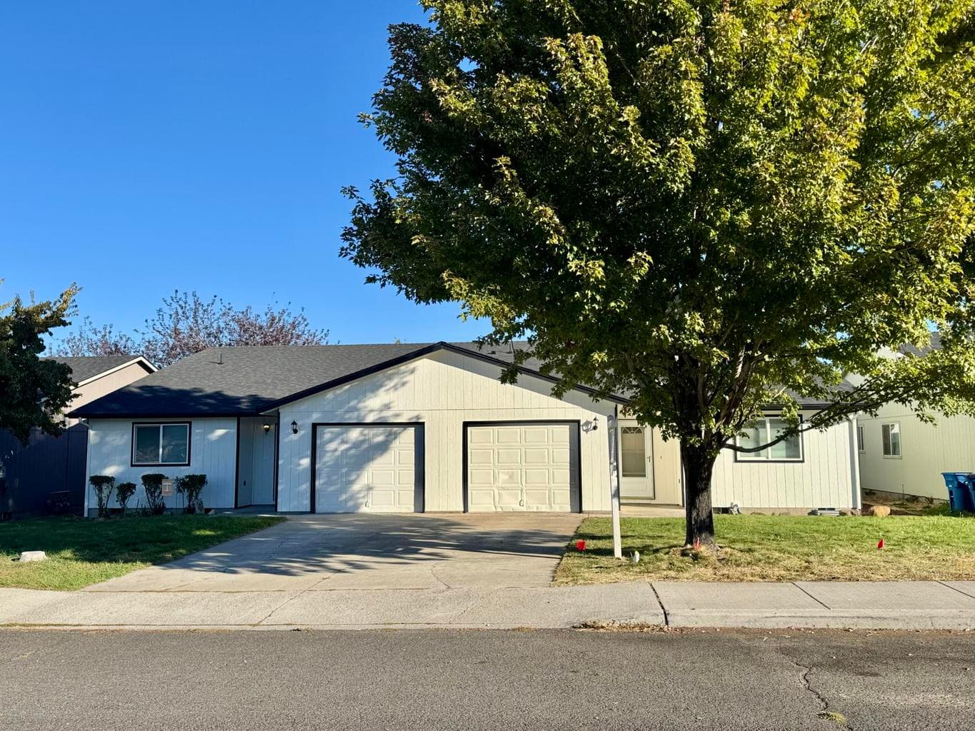Photo of 609 Larch 1 of 14