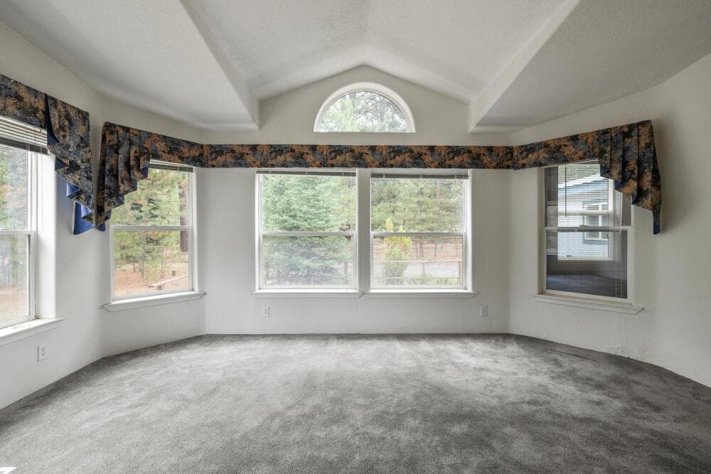 Photo of 22604 Horseshoe 4 of 74