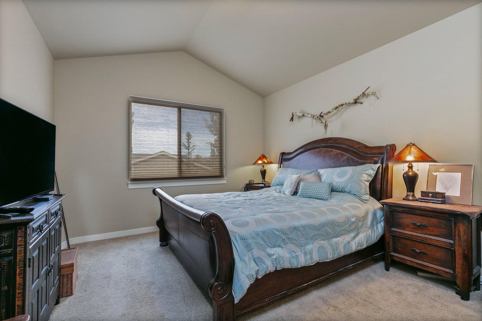 Photo of 1071 NE Sunrise Street 7 of 19