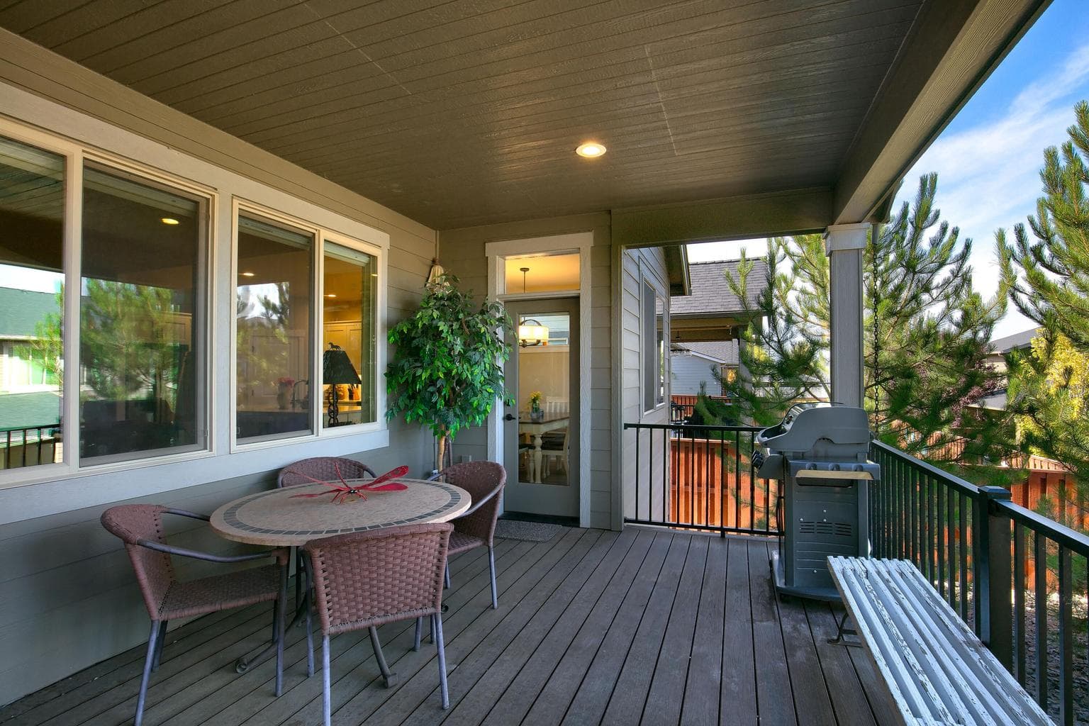 Photo of 1071 NE Sunrise Street 14 of 19