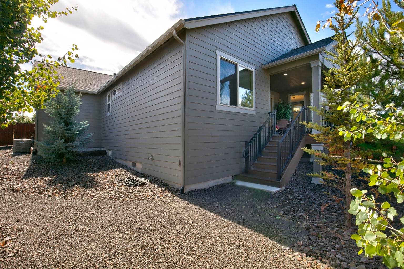 Photo of 1071 NE Sunrise Street 15 of 19