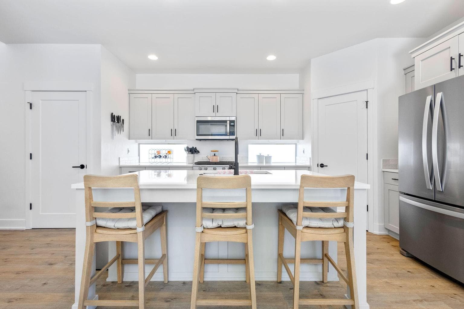 Photo of 4605 SW 36th Street 9 of 35