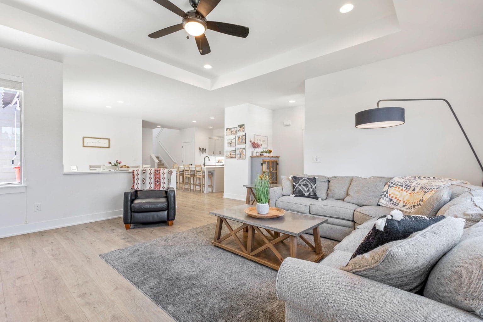 Photo of 4605 36th 5 of 35