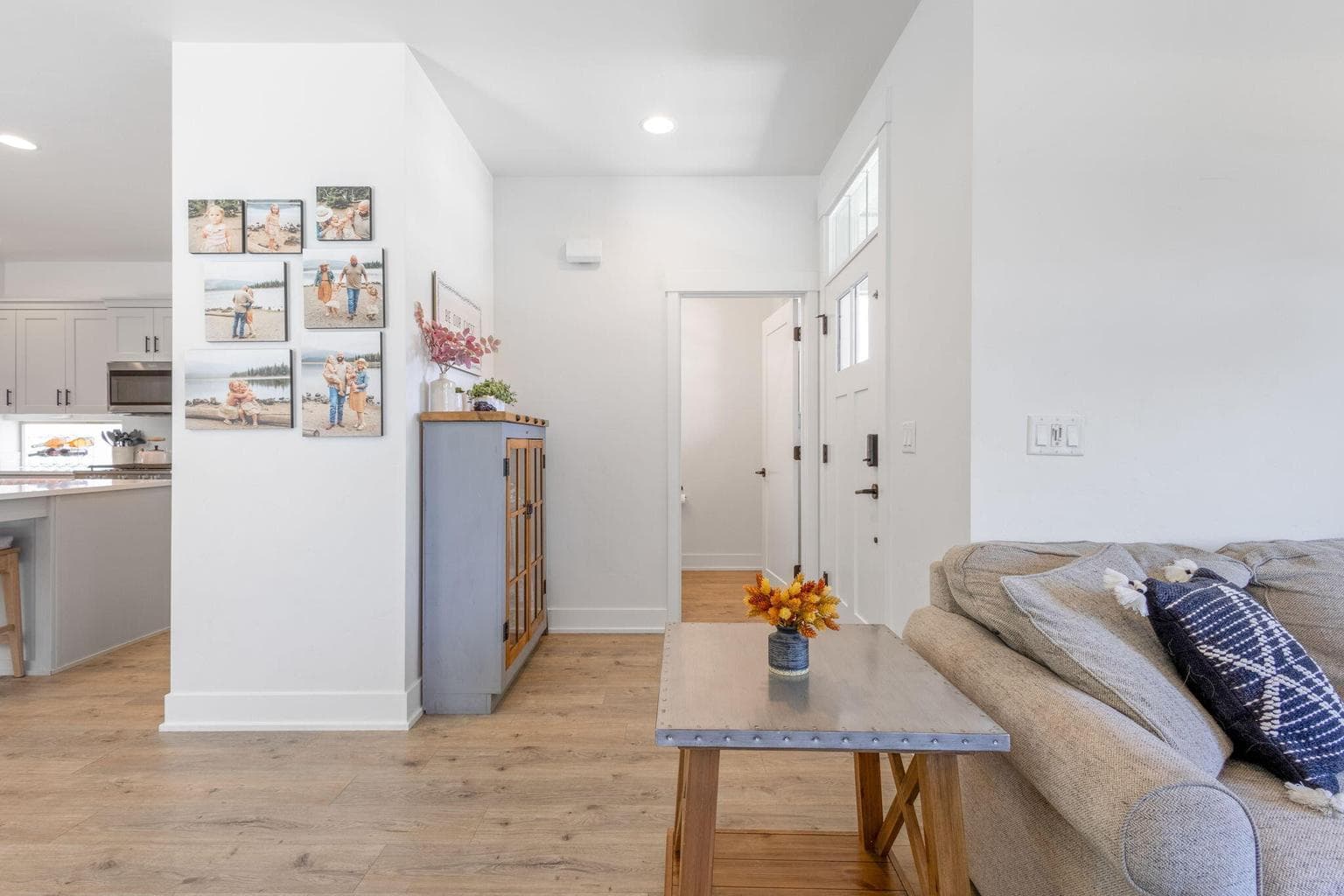 Photo of 4605 SW 36th Street 15 of 35